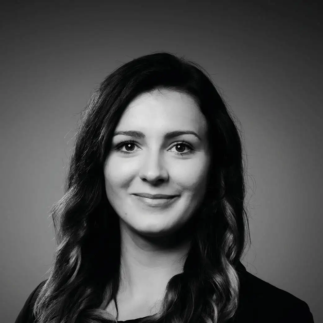 Mitarbeiterin Sue Ackermann